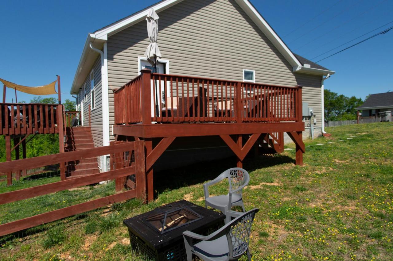 Great Little Guest Suite With Private Entry & Deck! Pet Friendly & 30 Mins To Nashville! Ashland City Ngoại thất bức ảnh