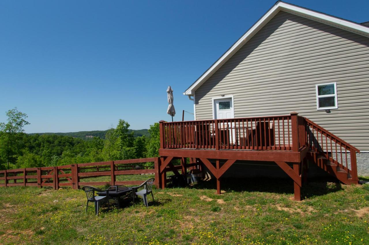 Great Little Guest Suite With Private Entry & Deck! Pet Friendly & 30 Mins To Nashville! Ashland City Ngoại thất bức ảnh